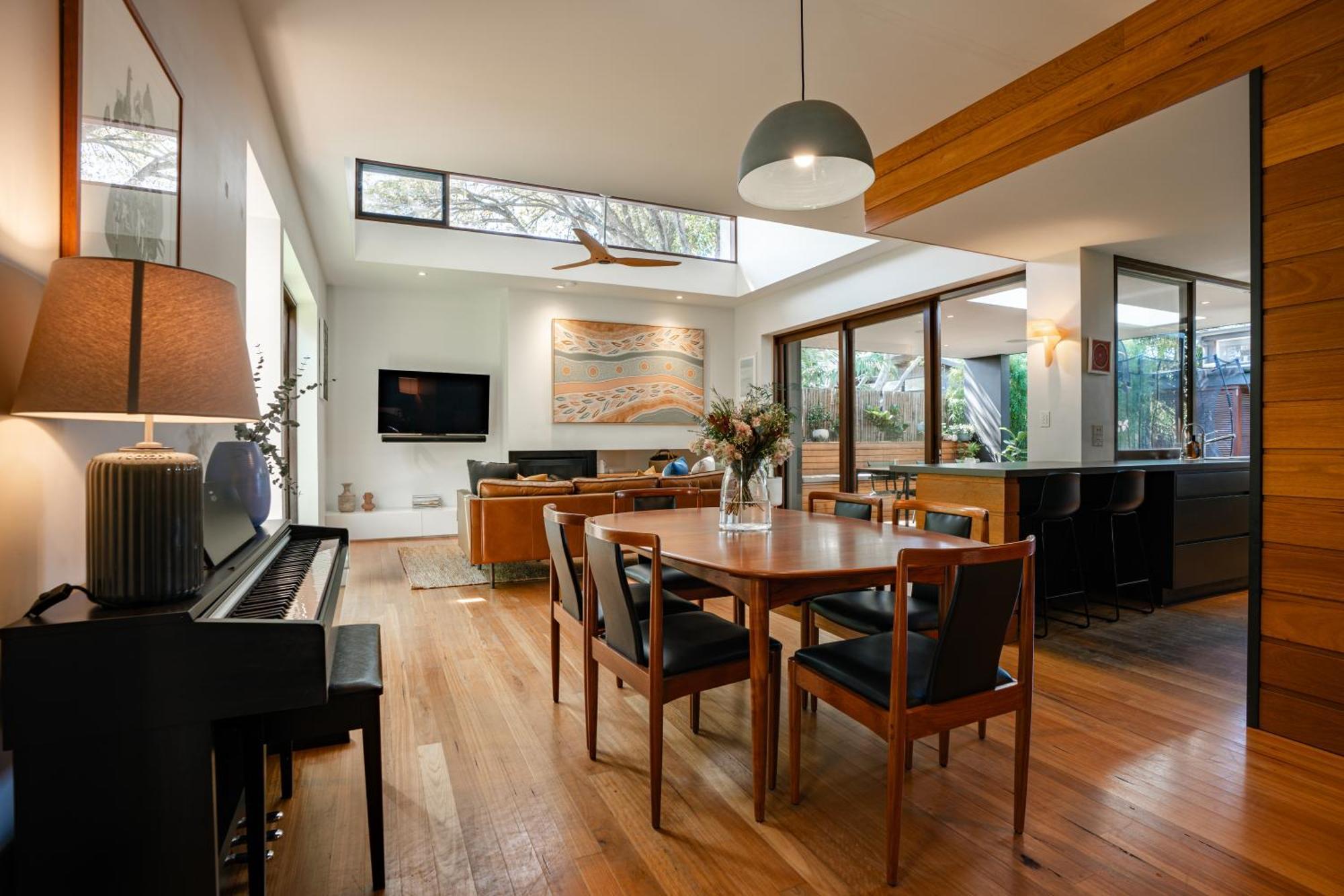 Long Term Listing For Catherine 3br In Lilyfield With Fireplace Sydney