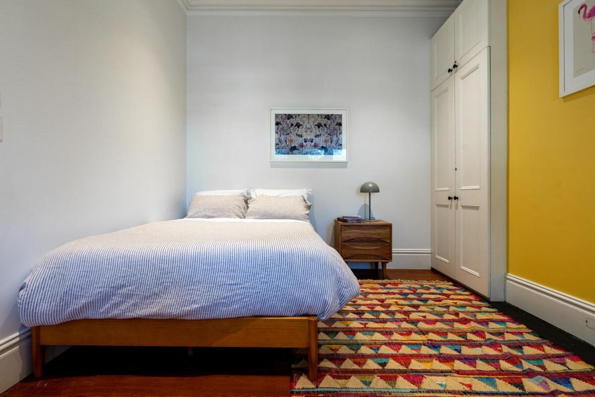 Long Term Listing For Catherine 3br In Lilyfield With Fireplace