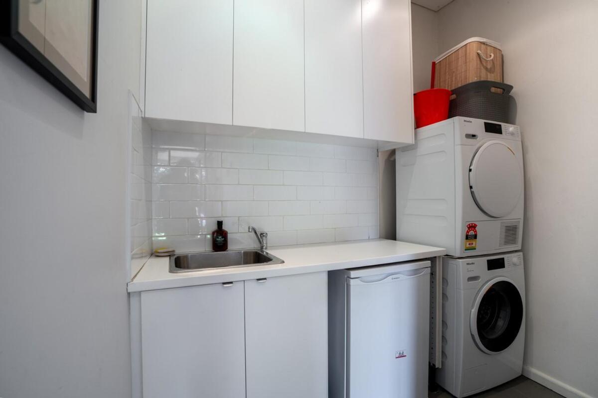 Long Term Listing For Catherine 3br In Lilyfield With Fireplace